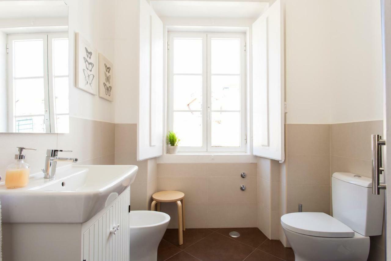Merces By Central Hill Apartments Lisbon Luaran gambar